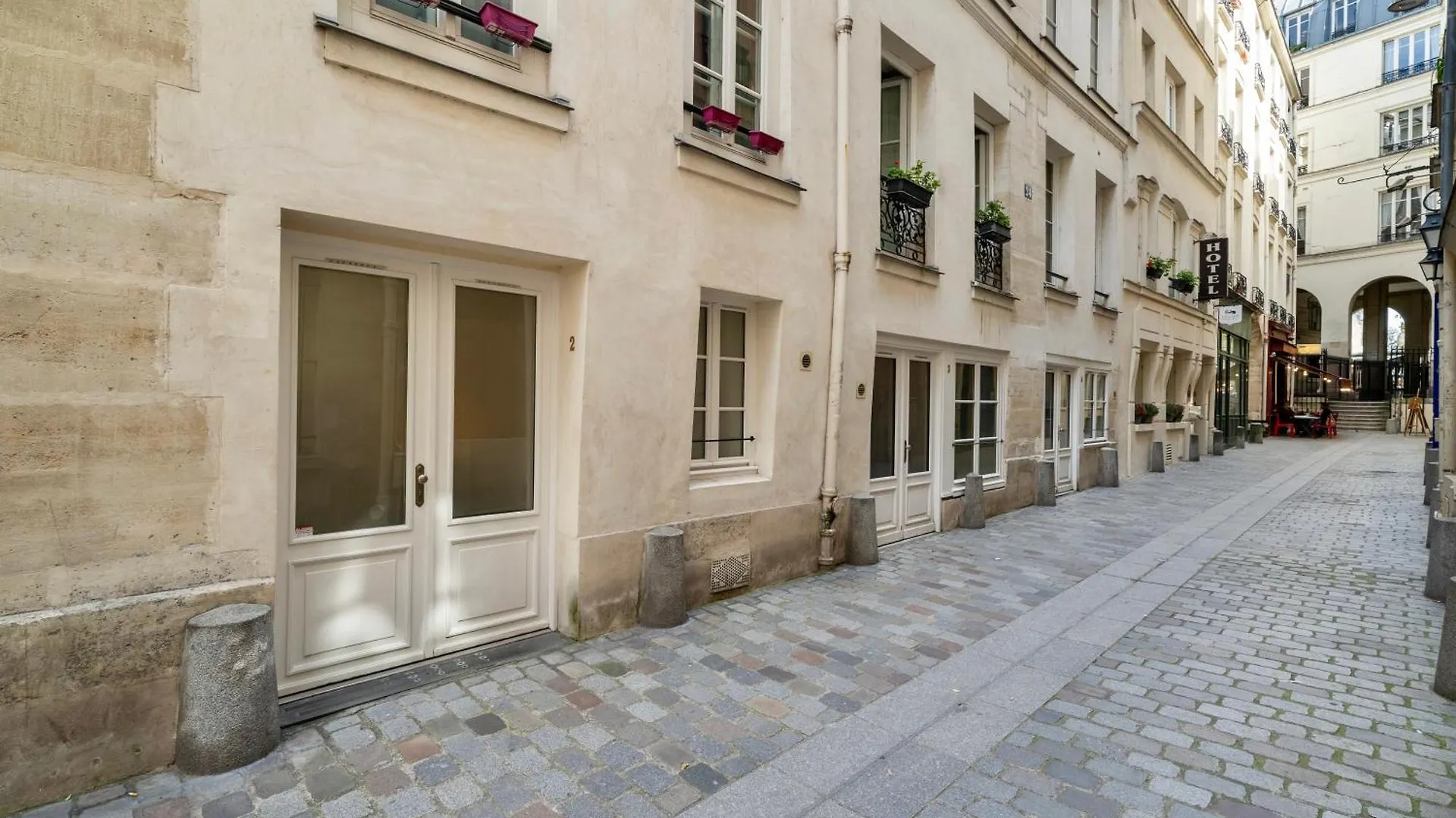 Appartement 30M2 Cosy A 5 Min A Pied Du Musee Du Louvre Paris Frankrike